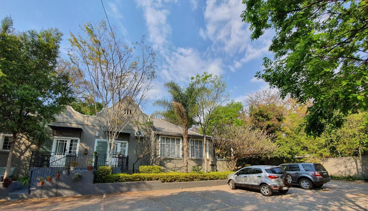 Waterhouse Guest Lodge In Muckleneuk Pretoria-Noord Extérieur photo