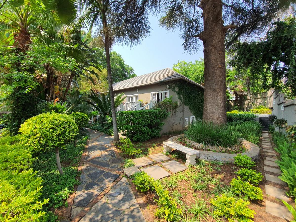 Waterhouse Guest Lodge In Muckleneuk Pretoria-Noord Extérieur photo