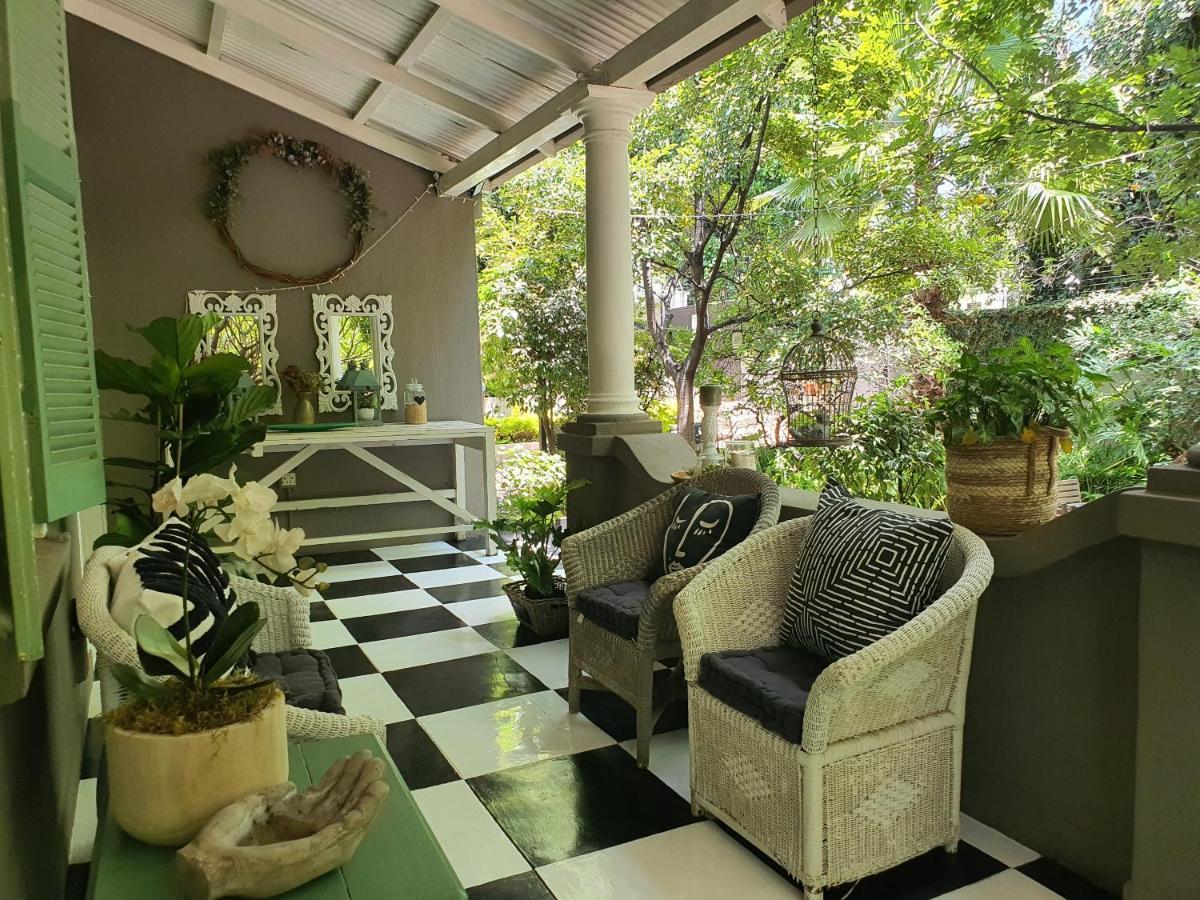 Waterhouse Guest Lodge In Muckleneuk Pretoria-Noord Extérieur photo