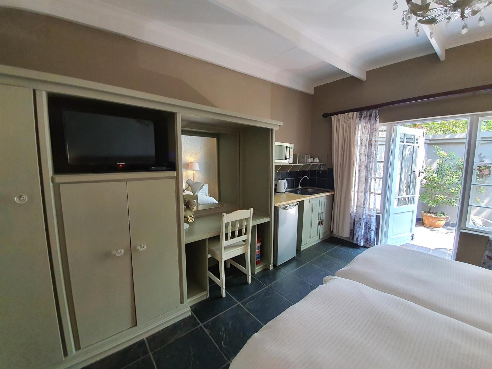Waterhouse Guest Lodge In Muckleneuk Pretoria-Noord Chambre photo