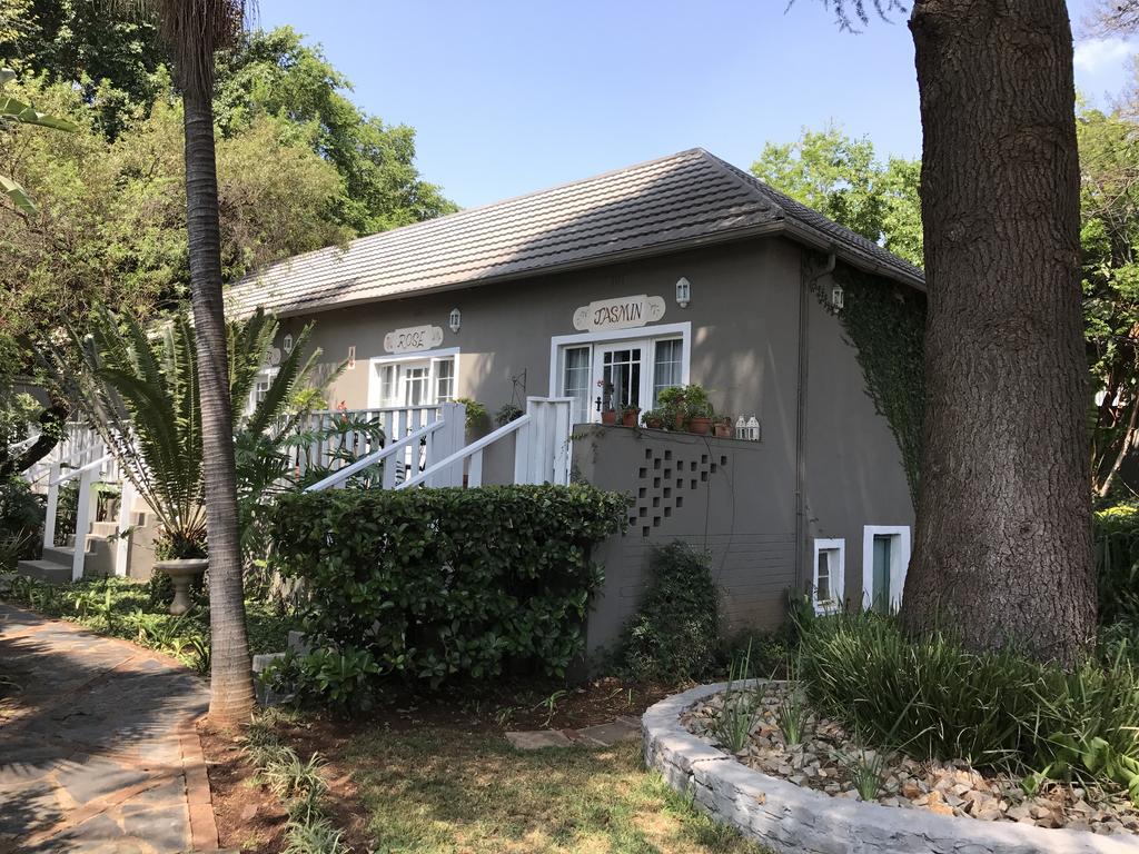 Waterhouse Guest Lodge In Muckleneuk Pretoria-Noord Extérieur photo
