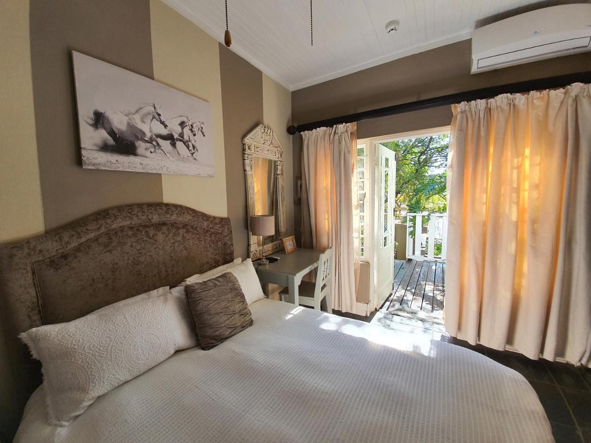 Waterhouse Guest Lodge In Muckleneuk Pretoria-Noord Extérieur photo