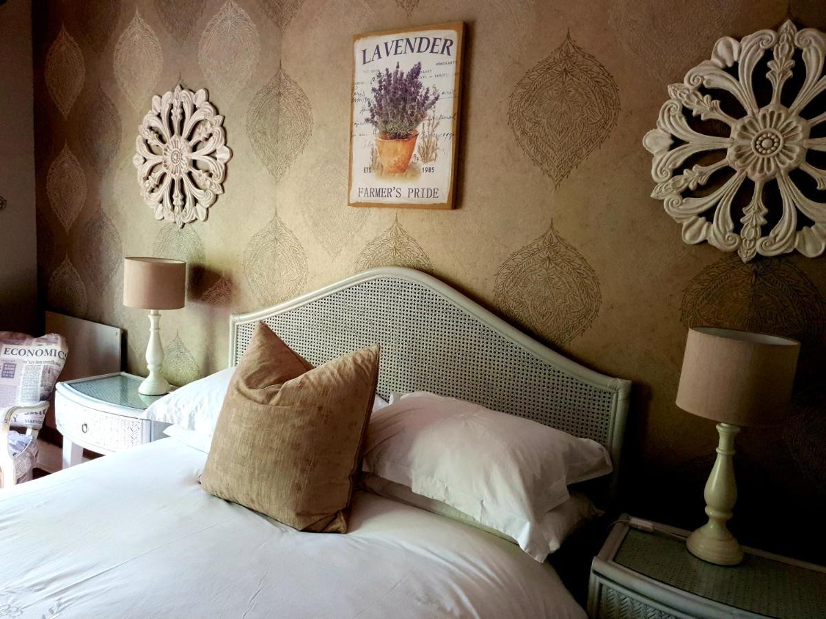 Waterhouse Guest Lodge In Muckleneuk Pretoria-Noord Extérieur photo